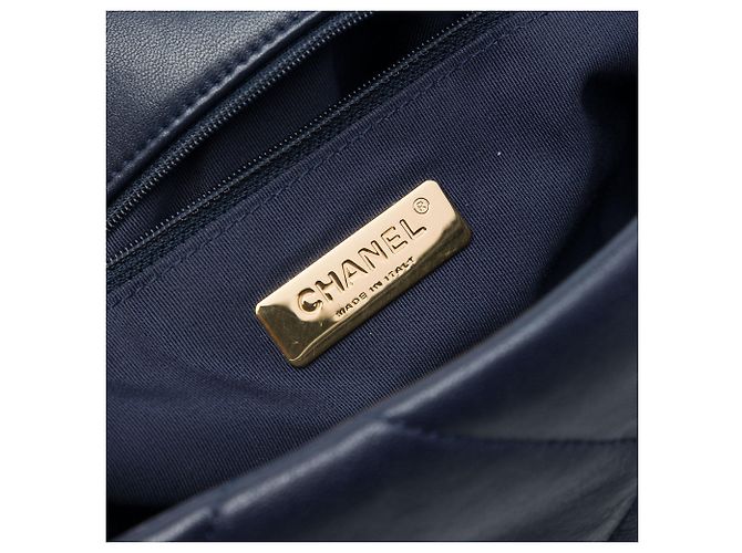 Chanel Blue Maxi Lambskin 19 Flap Blu navy - vista 5
