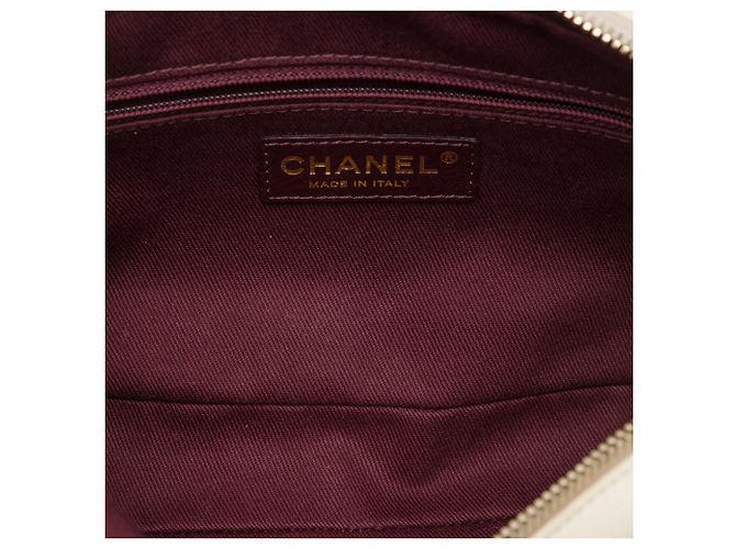 Chanel Beige CC Quilted Calfskin Wild Stitch Flap - vista 4