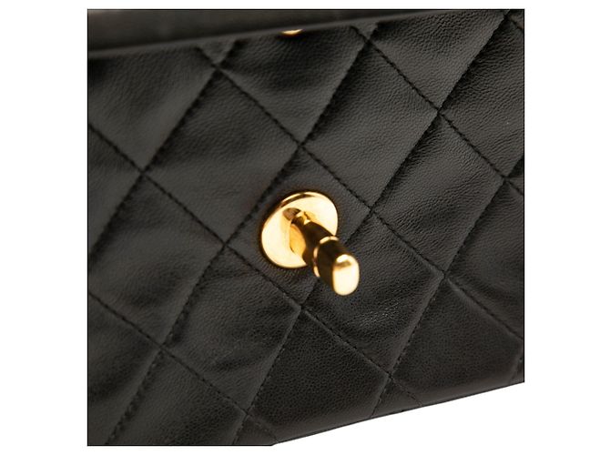 Chanel Black Medium Classic Lambskin Double Flap Nero - vista 6