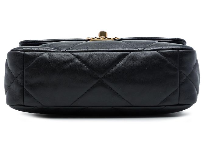 Chanel 19 Flap Medium in pelle di agnello nera Nero - vista 3