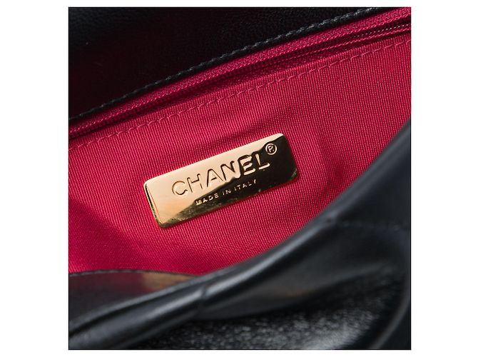 Chanel 19 Flap Medium in pelle di agnello nera Nero - vista 5
