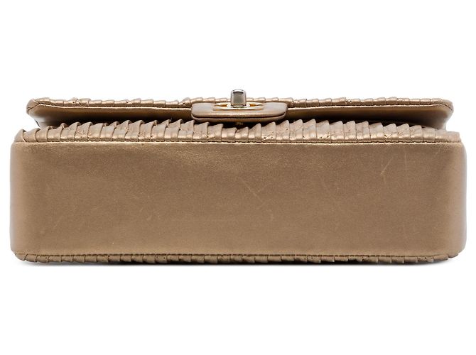Chanel Brown Medium Classic Chevron Calfskin Pleated Double Flap Marrone Bronzo - vista 3