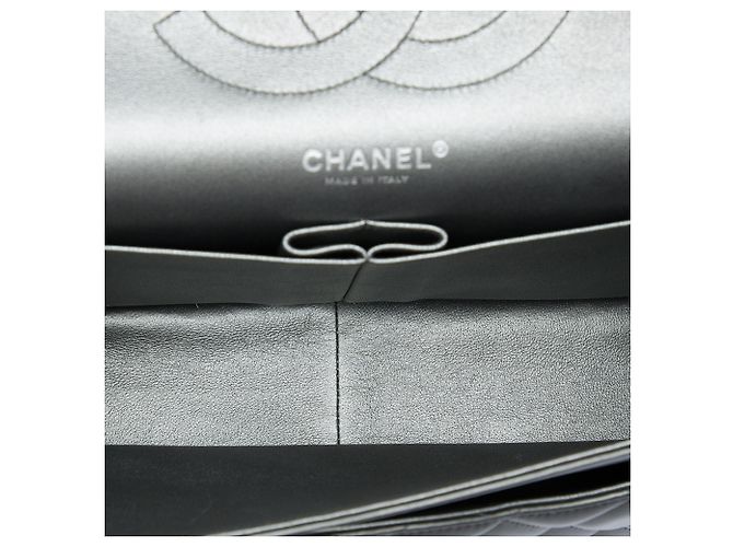 Chanel Gray Jumbo Classic Metallic Lambskin Double Flap Marrone Grigio antracite - vista 4