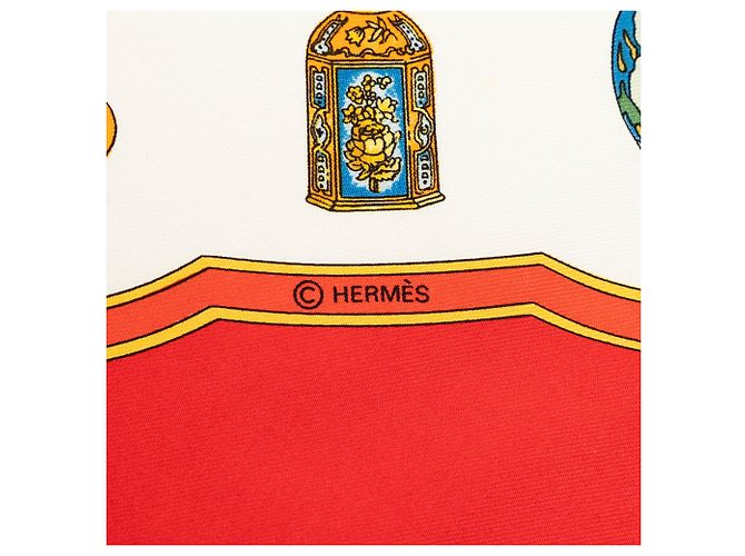 Hermès White Qu Importe Le Flacon Silk Handkerchief Bianco - vista 2