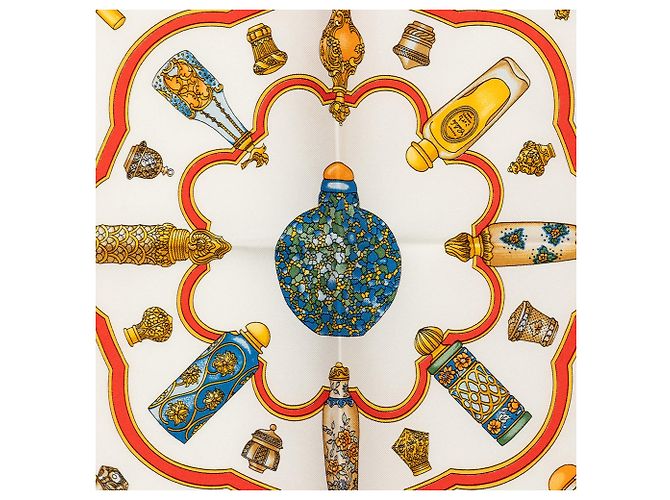 Hermès White Qu Importe Le Flacon Silk Handkerchief Bianco - vista 6