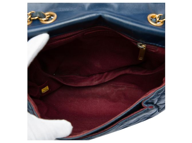 Chanel Blue Medium Quilted Glazed Calfskin Bubble CC Flap Blu scuro - vista 4