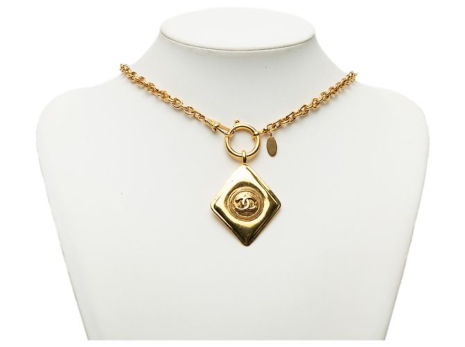 Collana con pendente Chanel Gold CC placcata oro a forma di diamante D'oro - vista 6