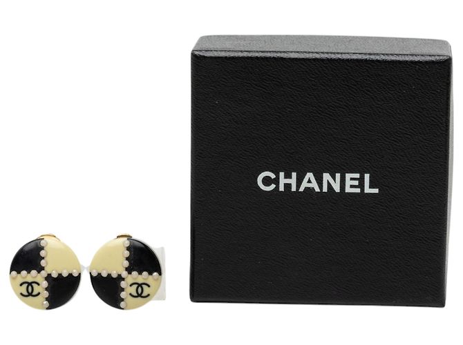 Chanel Black CC Emaille Karomuster Kunstperlen Runde Clip-On Ohrringe Schwarz - Ansicht 4