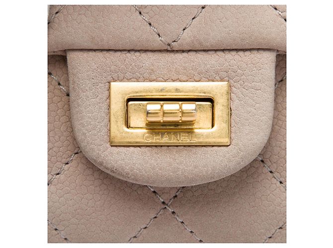 Chanel Brown Quilted Caviar Reissue 2.55 Double Flap 226 Marrom Bege - vista 5
