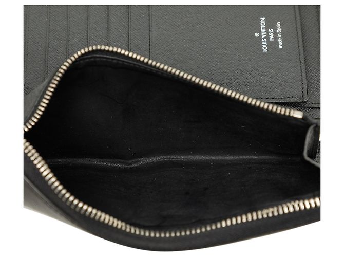 Cartera larga Louis Vuitton Black Taiga Zippy Vertical Negro - vista 5