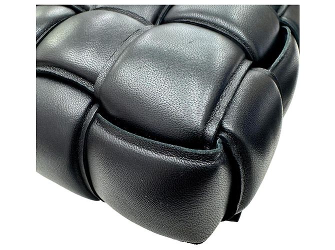 Borsa a tracolla Padded Cassette Bottega Veneta Nero - vista 6