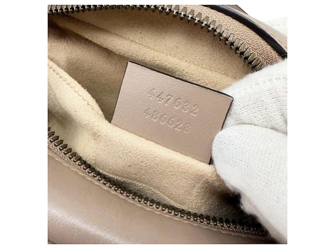 Gucci GG Marmont Small gesteppte Leder-Schultertasche mit Kette Beige - Ansicht 13