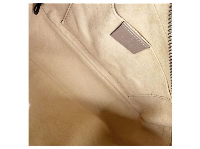 Gucci GG Marmont Small gesteppte Leder-Schultertasche mit Kette Beige - Ansicht 15