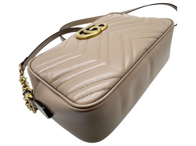 Gucci GG Marmont Small gesteppte Leder-Schultertasche mit Kette Beige - Ansicht 6