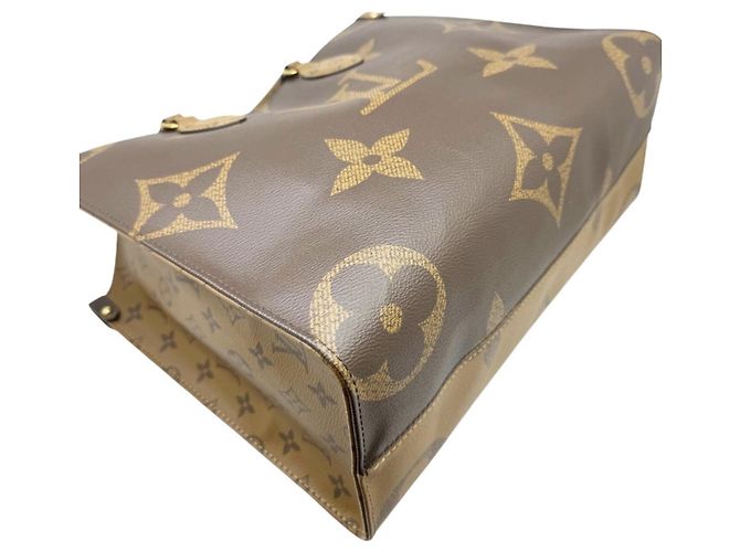 Borsa Tote Louis Vuitton Monogram Giant Reverse OnTheGo MM Marrone - vista 8