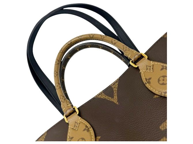 Borsa Tote Louis Vuitton Monogram Giant Reverse OnTheGo MM Marrone - vista 9