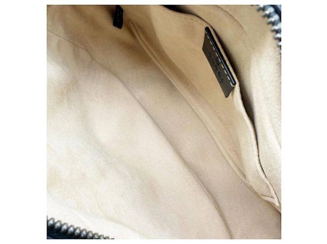 Borsa a tracolla Gucci GG Marmont Small in pelle matelassé nera con catena Nero - vista 14