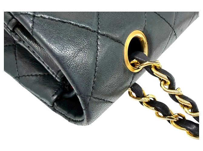 Borsa a tracolla Chanel Double Flap in pelle d'agnello nera con catena Nero - vista 7