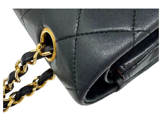 Borsa a tracolla Chanel Double Flap in pelle d'agnello nera con catena Nero - vista 8