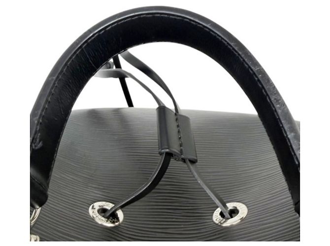 Néonoé Borsa a tracolla Louis Vuitton Epi NeoNoe Noir Black Nero - vista 10