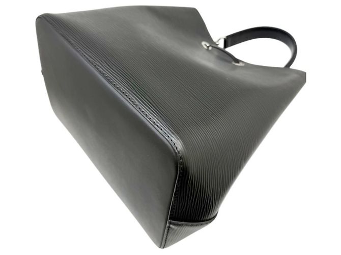 Néonoé Borsa a tracolla Louis Vuitton Epi NeoNoe Noir Black Nero - vista 5