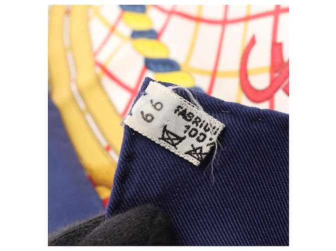 Hermès Foulard Hermes Carre 90 Grande Tenue Multicolore Blu navy - vista 3