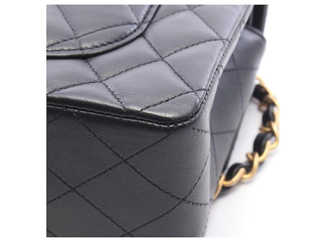 Borsa a tracolla Chanel Matelassé Double Flap Nero - vista 9