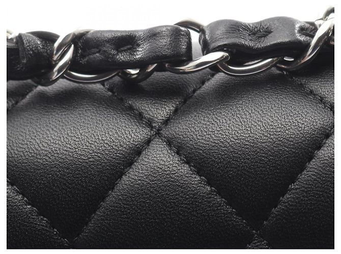Borsa a tracolla Chanel Matelassé Double Flap Nero - vista 10