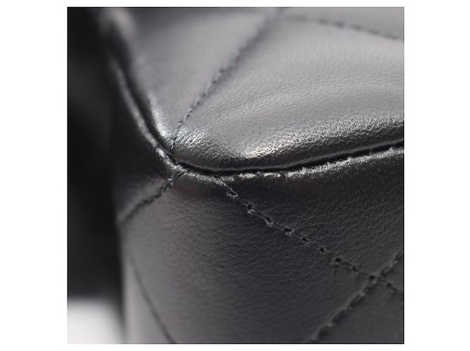 Borsa a tracolla Chanel Matelassé Double Flap Nero - vista 6