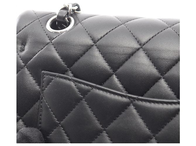 Borsa a tracolla Chanel Matelassé Double Flap Nero - vista 8