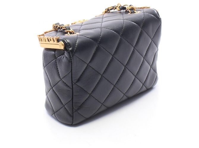 Borsa a tracolla Chanel Matelassé Black Nero - vista 2
