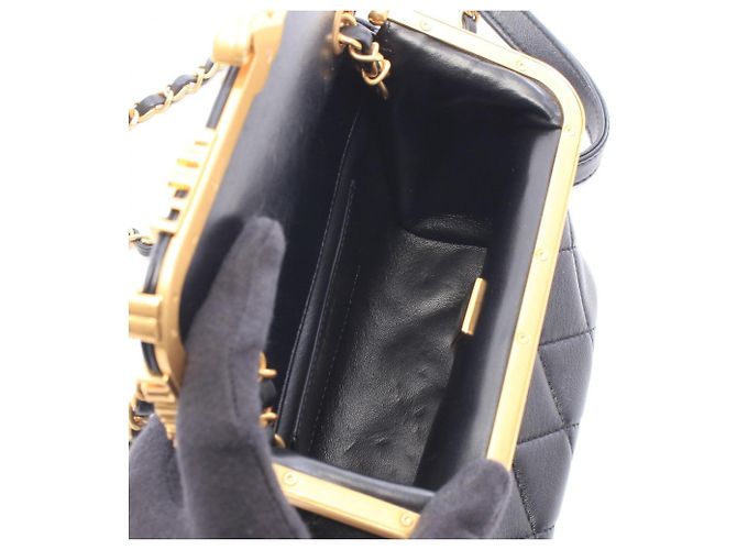 Borsa a tracolla Chanel Matelassé Black Nero - vista 3