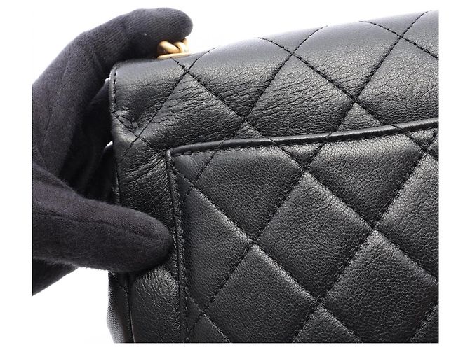 Borsa a tracolla Chanel Matelassé in pelle nera Nero - vista 6