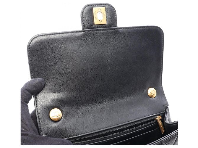 Borsa a tracolla Chanel Matelassé in pelle nera Nero - vista 9