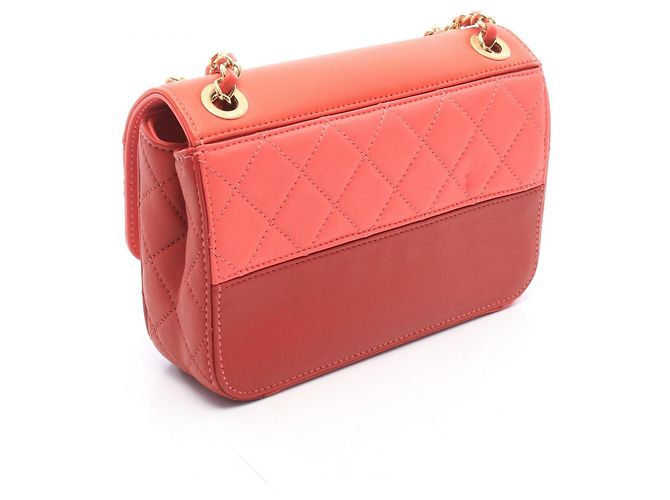 Borsa a spalla Chanel Matelassé Small Rosa Rosso - vista 2