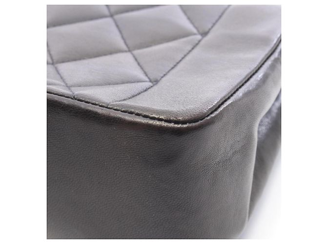 Borsa a tracolla Chanel Matelassé Diana Flap Nero - vista 7
