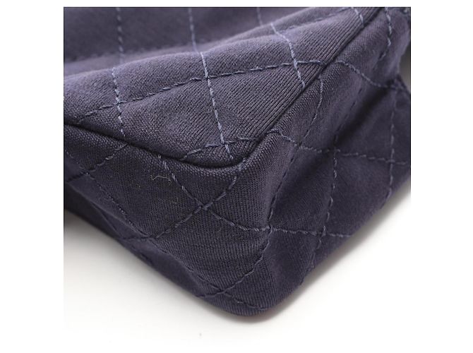 Borsa a tracolla Chanel Matelassé Union Jack Blu navy - vista 8