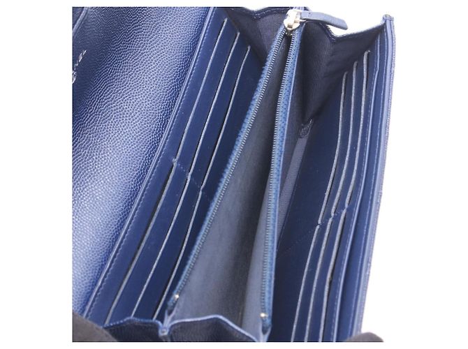 Cartera larga bi-fold Chanel Matelassé Azul marino - vista 3