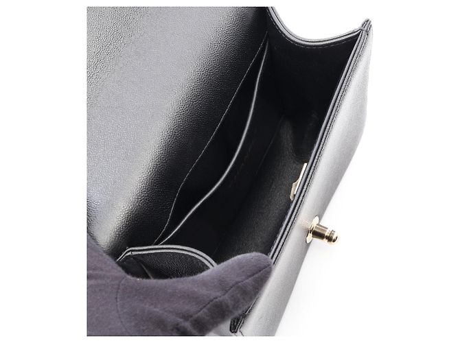 Borsa a tracolla Chanel Boy - Pelle Nera Nero - vista 3