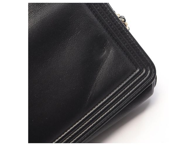Sac à épaule Chanel Boy Noir - vue 8