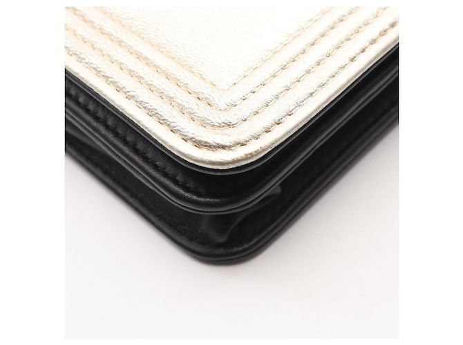 Sac à épaule Chanel Boy Noir - vue 9