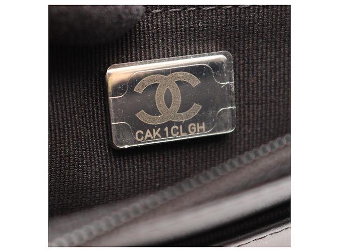 Borsa a tracolla Chanel Boy Matelassé Nero - vista 5