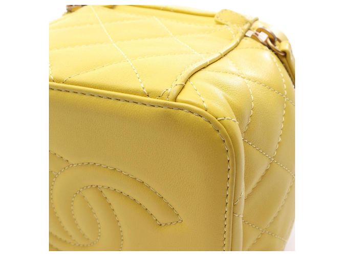 Borsa Chanel Matelassé in pelle d'agnello gialla Giallo - vista 6