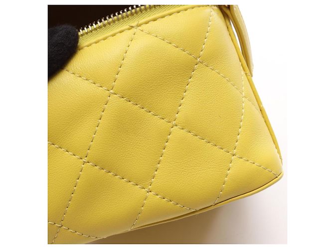 Borsa Chanel Matelassé in pelle d'agnello gialla Giallo - vista 7