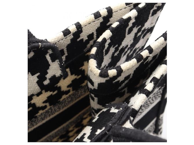 Borsa Christian Dior Dior Book Tote Medium Houndstooth Nero Bianco - vista 5