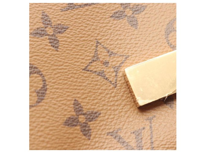 Borsa a tracolla Louis Vuitton Dauphine Mini Monogram Reverse Marrone Beige - vista 5
