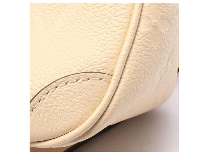 Borsa Louis Vuitton Trianon PM Monogram Empreinte Beige Crudo - vista 5