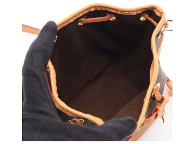 Noe Borsa Louis Vuitton Nano Noé Monogram Marrone - vista 3