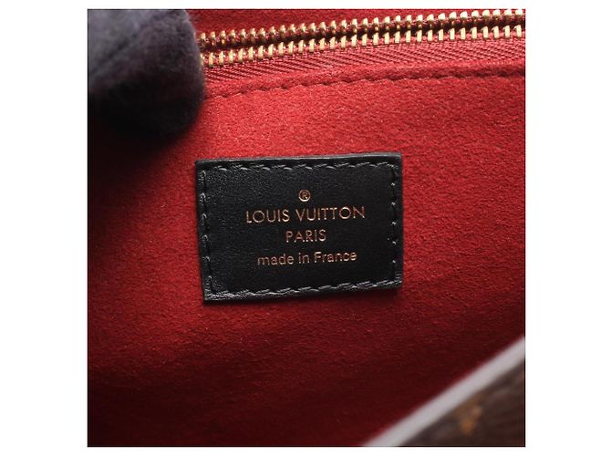 Borsa a tracolla Louis Vuitton Passy Monogram Marrone Nero - vista 4