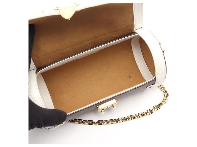 Borsa a tracolla Louis Vuitton Papillon Trunk Monogram Marrone Bianco - vista 3
